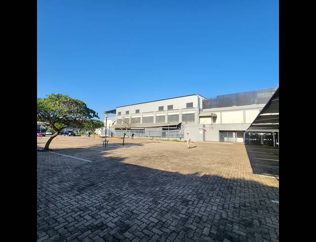 5,225M² WAREHOUSE FOR SALE IN RIVERHORSE VALLEY